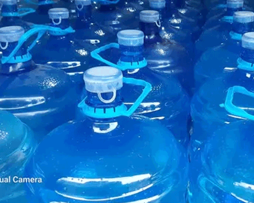A decision allowing the establishment of filtered water bottling plants in Syria