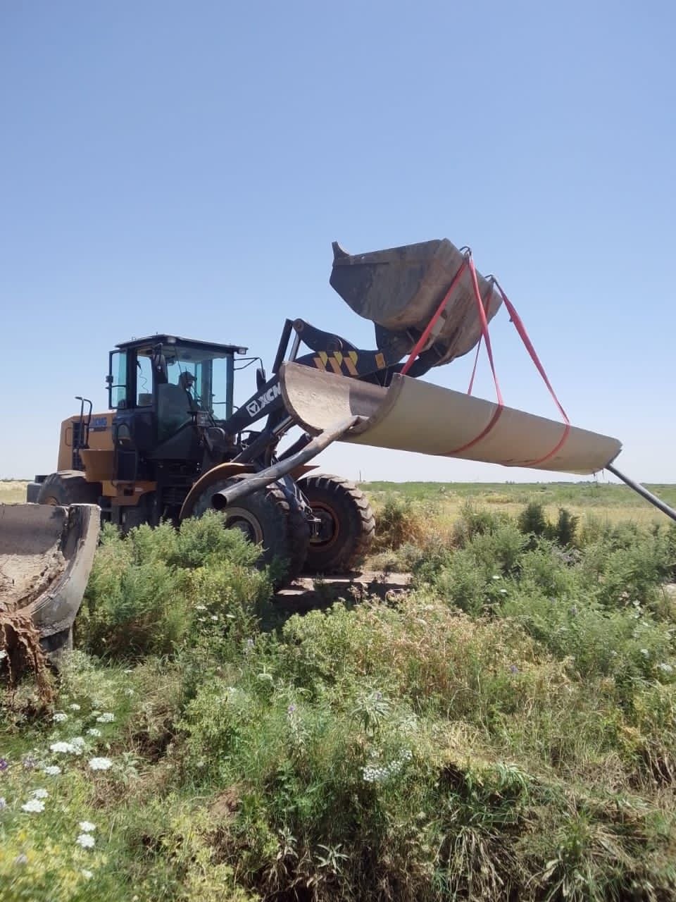 Maintenance workshops in the third sector of the Water Resources Directorate in Deir ez-Zor continue to carry out routine maintenance work on irrigation networks.