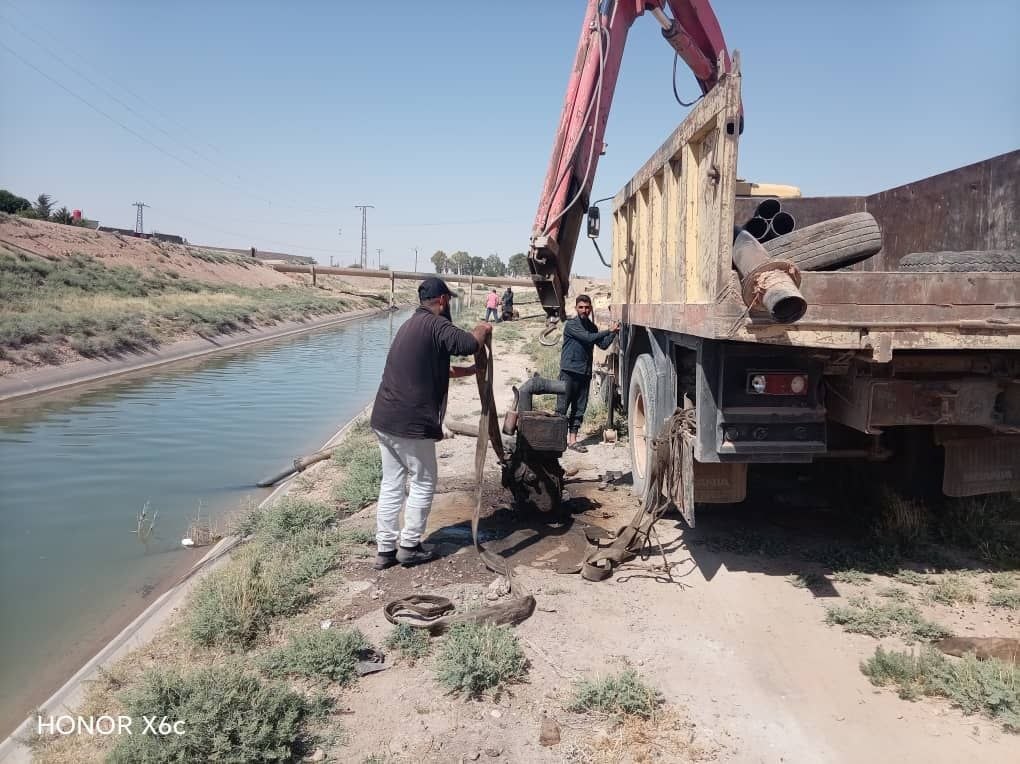 The Raqqa Water Resources Directorate continues to carry out maintenance and rehabilitation work within irrigation projects.