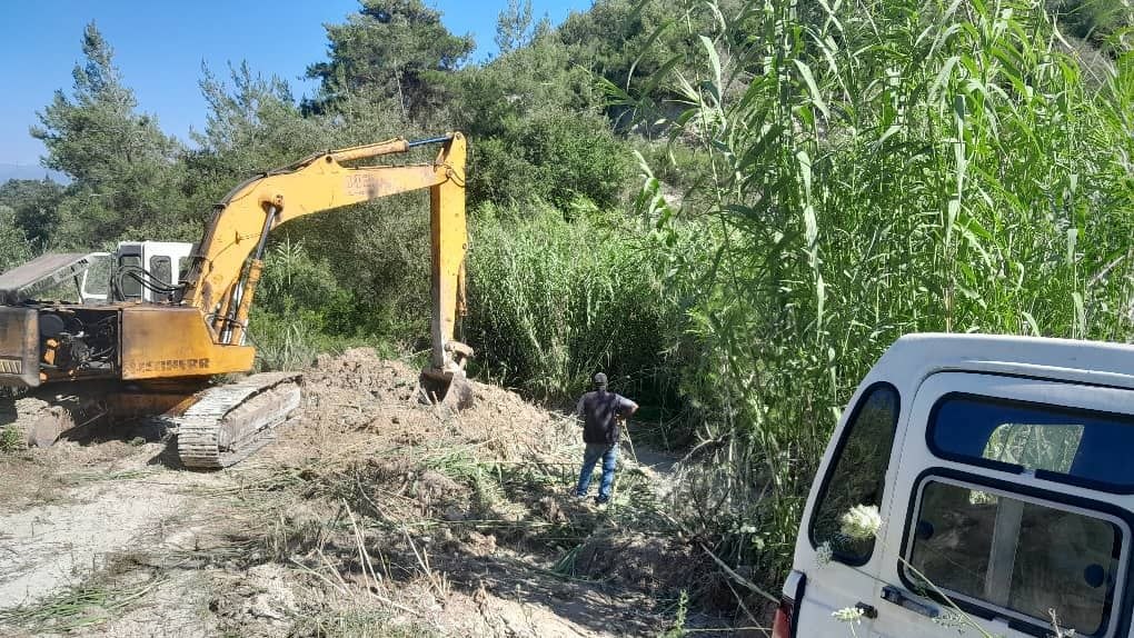 The maintenance workshops at the Latakia Water Resources Directorate carried out a series of emergency repairs on the irrigation networks.