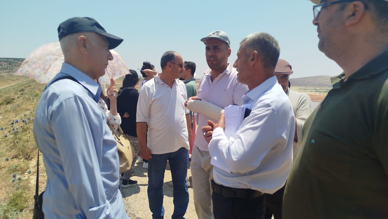 A joint art tour to assess the artistic scene at Salhab Dam
