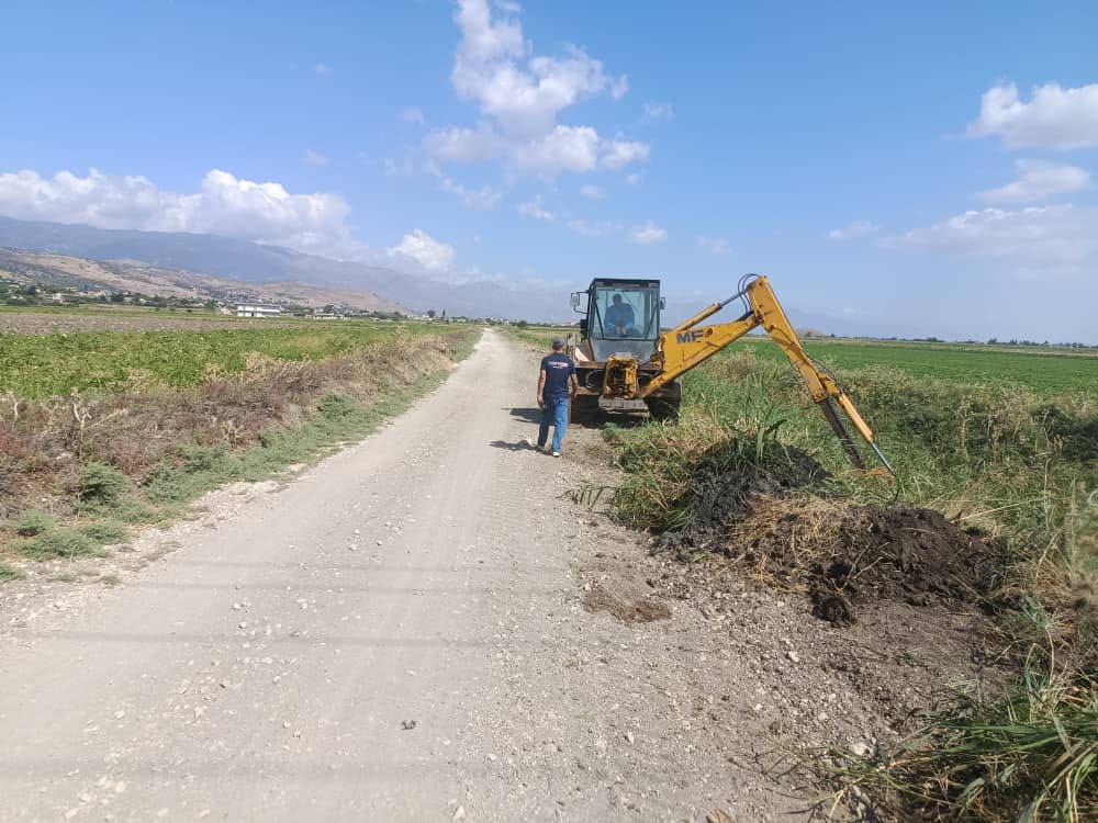 Within the project, 3,564 hectares.. work begins on the dredging of canal A2-3