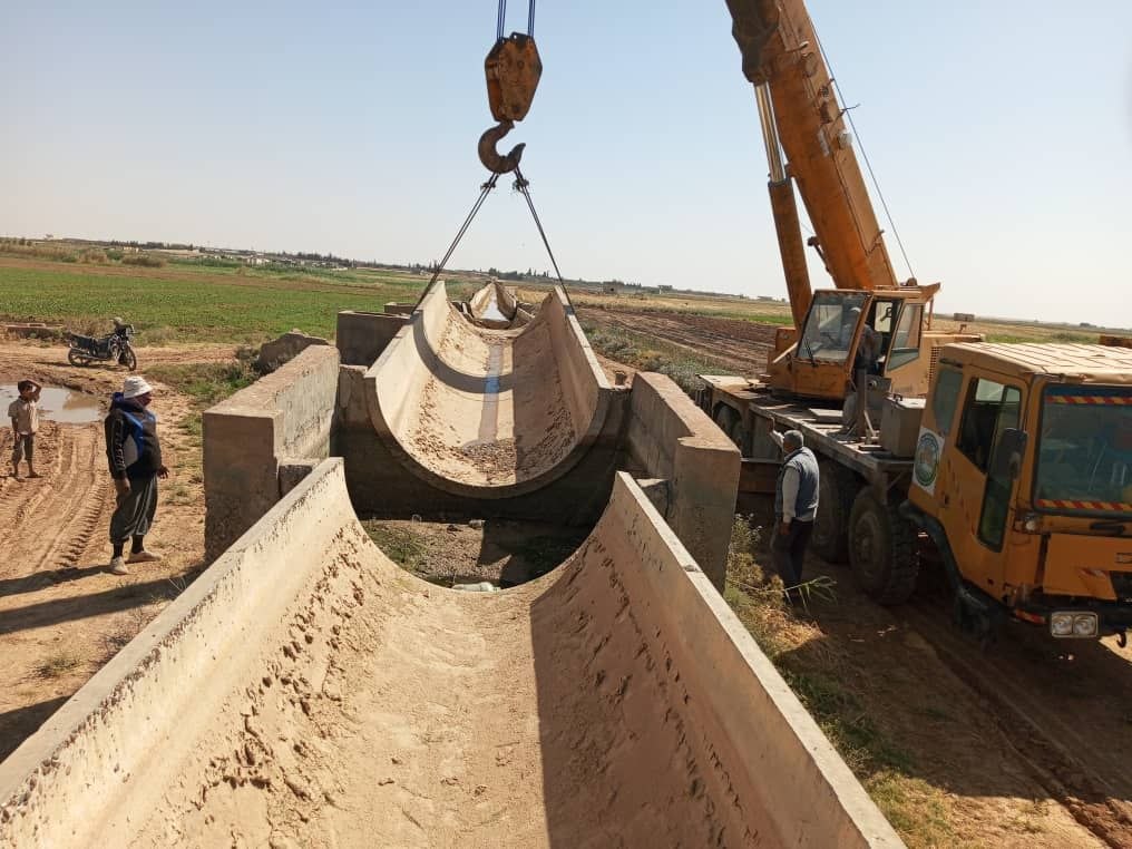 The Water Resources Directorate in Raqqa continues carrying out maintenance and rehabilitation work at various sites, aiming to improve the efficiency of irrigation networks and ensure water keeps reaching the agricultural lands.