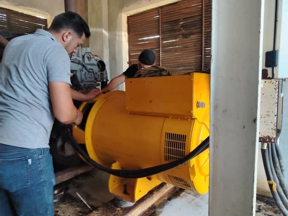 Repairing the generator set at the Nabaa Al-Fawar pumping station to ensure the continuous irrigation of 500 hectares