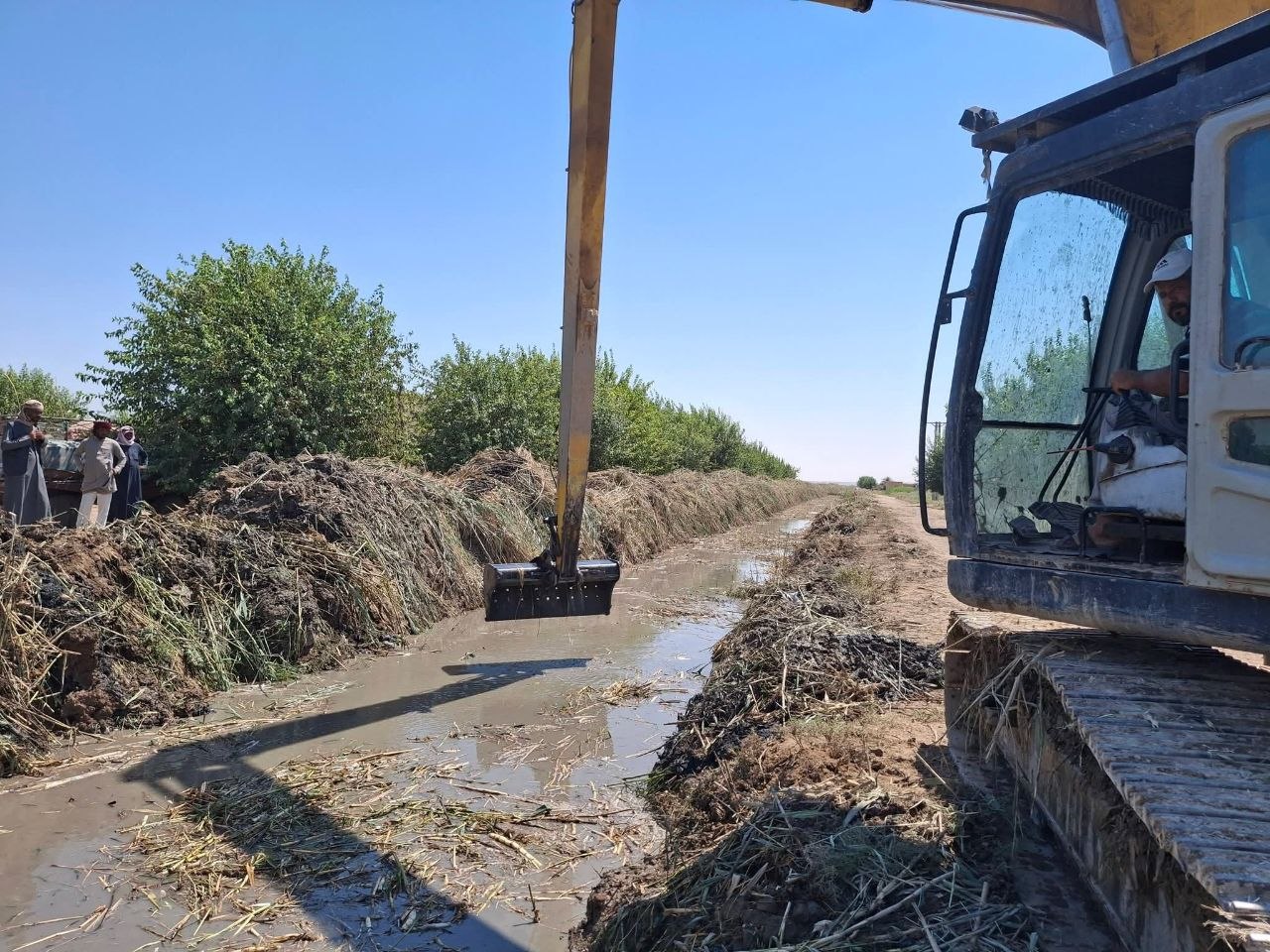 Continuing the drainage works in the fifth sector