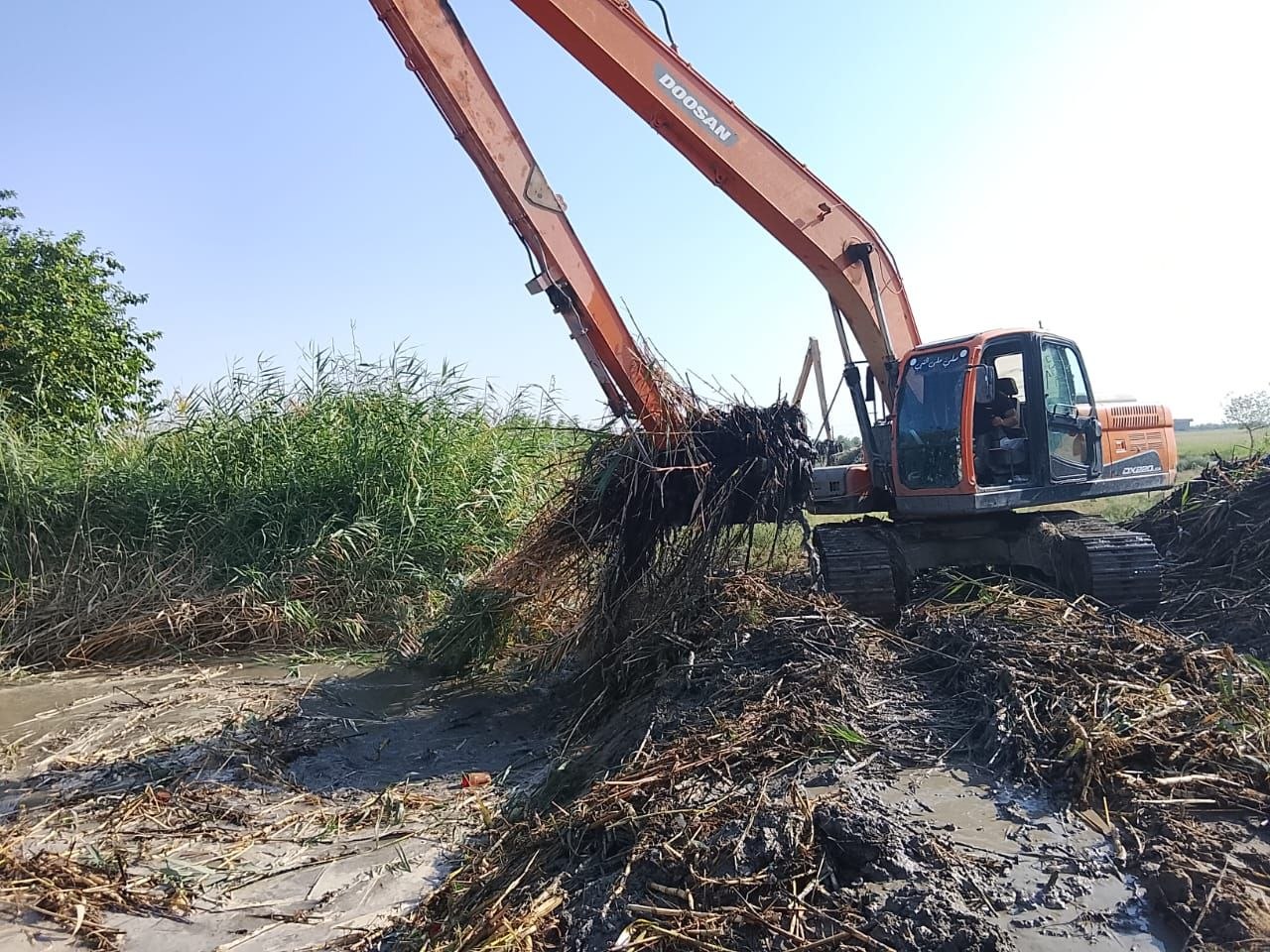 The Water Resources Directorate in Raqqa continues carrying out its field work across different sectors.
