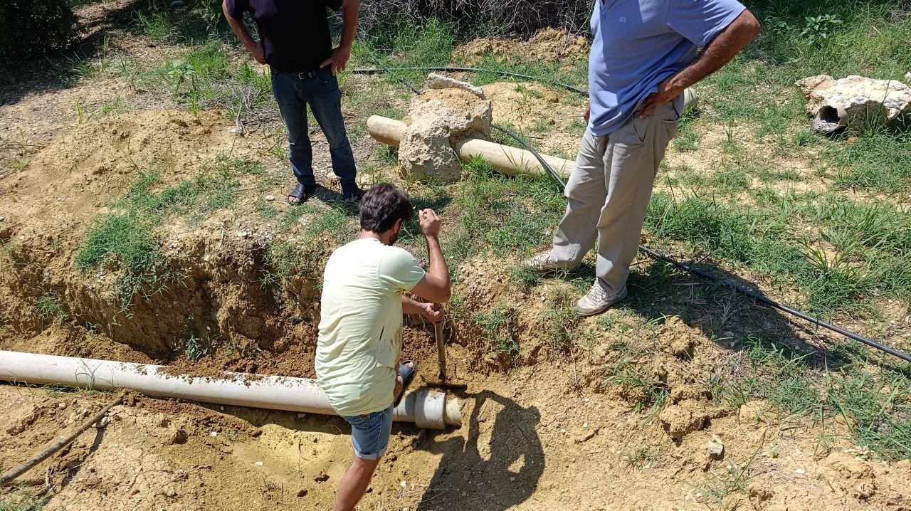 The Water Resources Directorate in Latakia continues field maintenance work and boosts the readiness of irrigation networks in Bani Issa