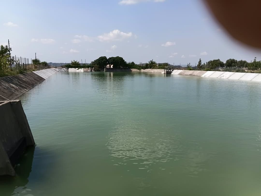 The Water Resources Directorate in Latakia is following up on the state of irrigation and maintenance work at the Tarjano Dam system.